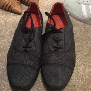 TOMS Oxford shoes
